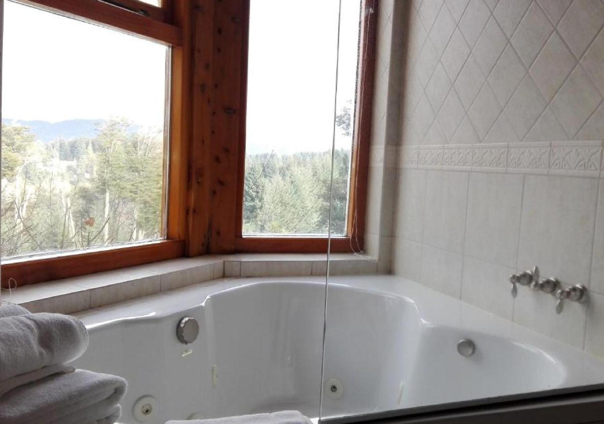 El Bosque By Dot Tradition Villa La Angostura Room photo