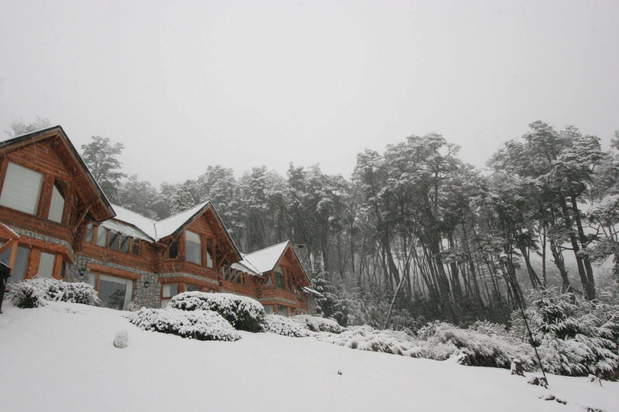 El Bosque By Dot Tradition Villa La Angostura Exterior photo